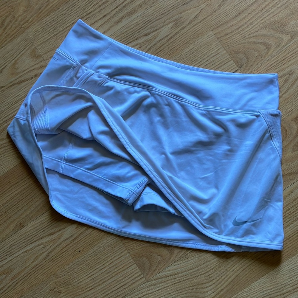 Nike Women's White Skort